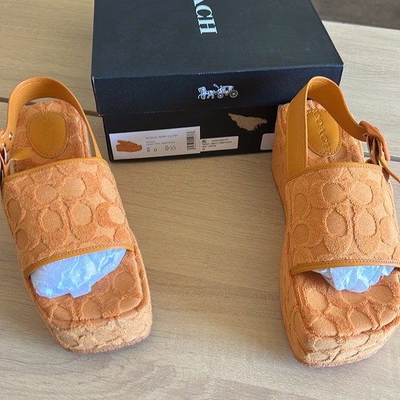 NIB Coach Noelle Terry Cloth Sandals - Picture 12 of 12